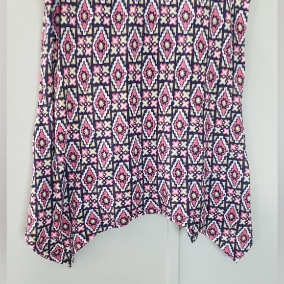 Anthropologie Akemi + Kin Asymmetrical Galapa Split Neck Tank Top - Picture 6 of 9